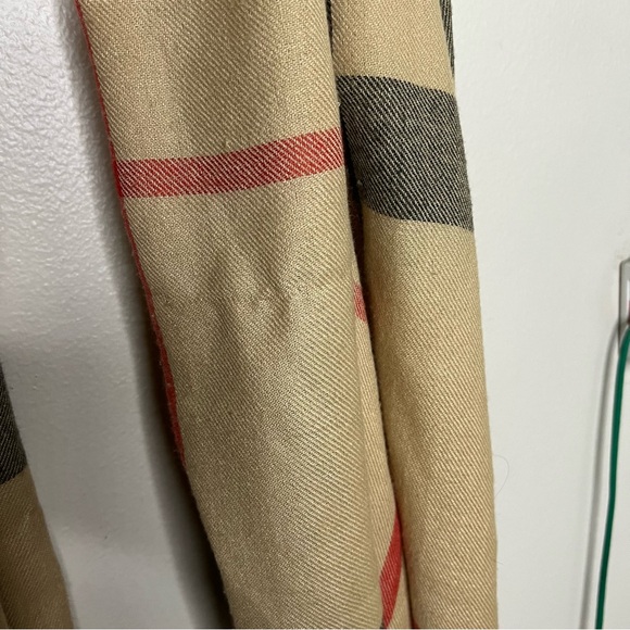 Plaid Fringe Scarf Beige Red Fall Winter Fringe Classic Tartan Pattern Gray - Picture 8 of 8